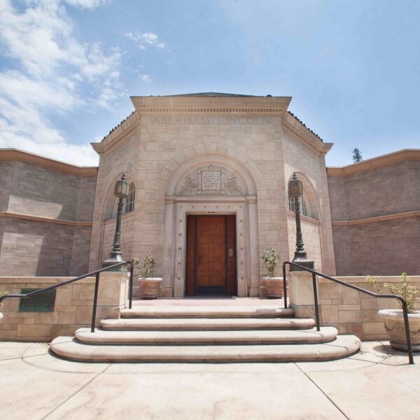 Lincoln Memorial Shrine in California